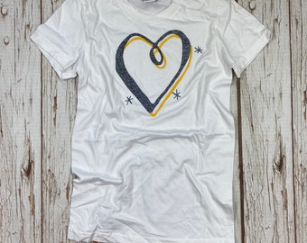 Ready to ship: Women's heart T-Shirt. Love shirt. Tee's size XS  Monroe font