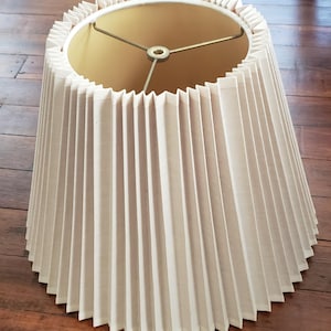 Vtg. Stiffel Pleated Tapered Lamp Shade