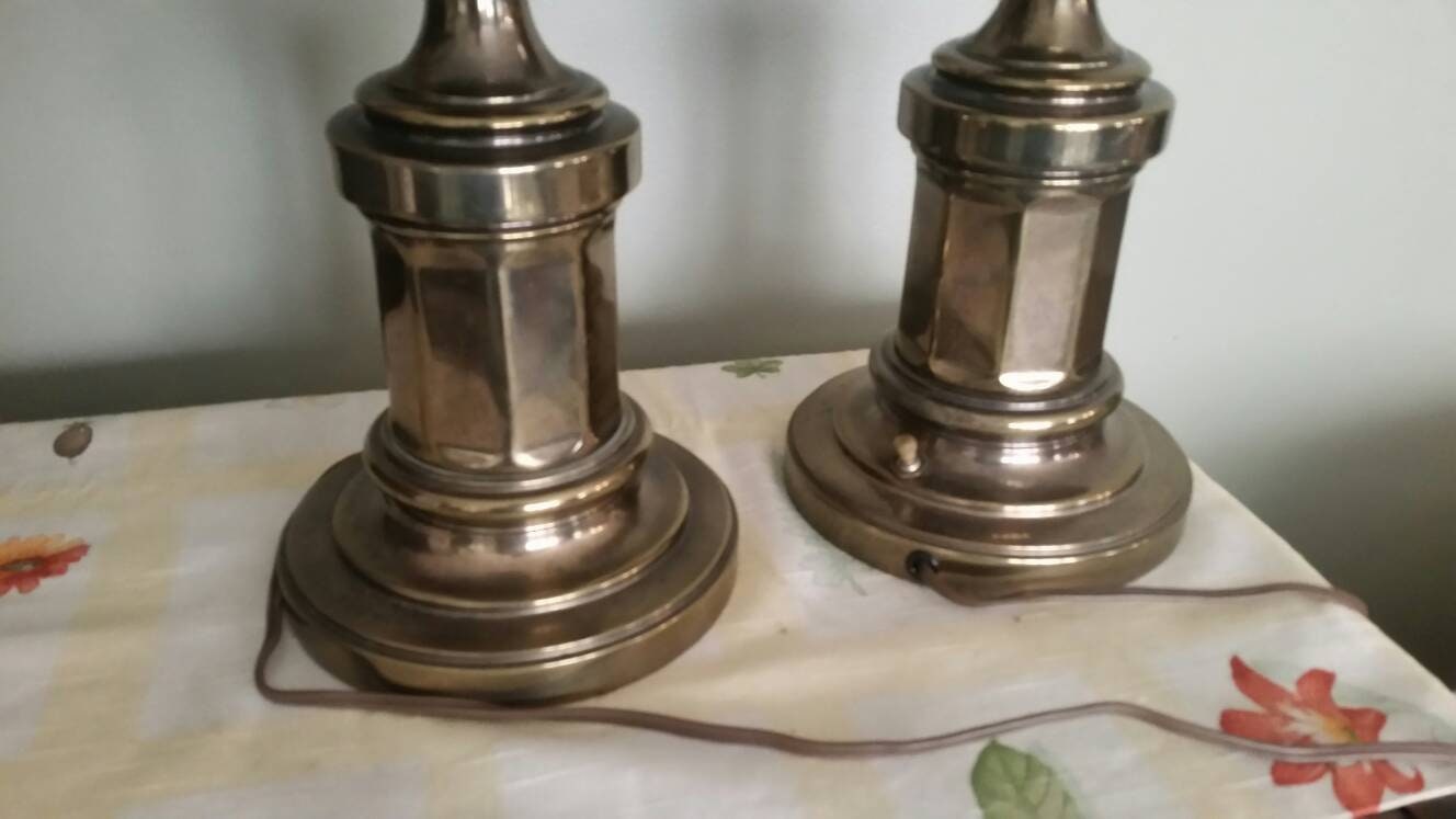 Pair Vtg. Stiffel Brass Lamp Trophy Urn Style Table Lamps Pair Vtg. Stiffel Brass Lamp Trophy Urn Style Table Lamps