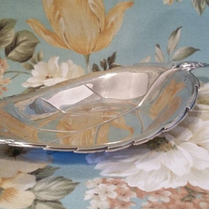 Vintage 1950&#39;s rose leaf silver tray International Silver Co.
