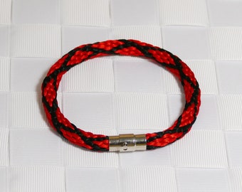 Kumihimo Bracelet, Red and Black Kumihimo Bracelet, Kumihimo Friendship Bracelet, Braided Kumihimo Bracelet, Swirl Pattern Bracelet