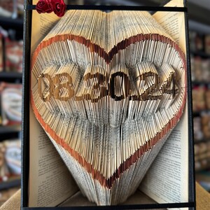 Valentinstag Geschenk - Jahrestag Geschenk - Gefaltetes Buch Art - Geschenk für Sie / Ihn - Geschenk Freundin - Freund - Gefaltet