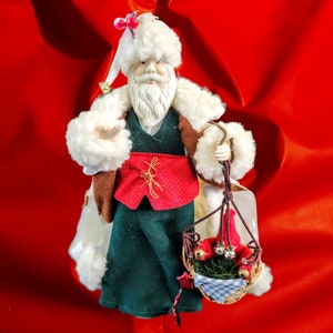 Old World St Nick Doll ~ Vintage Santa Claus Figurine
