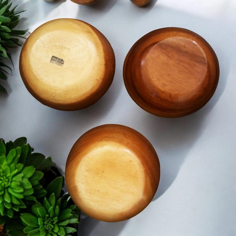 Saladiers artisanaux en bois d'acacia | Ensemble de 3 saladiers de service image 8