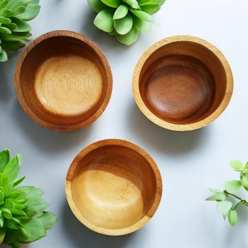Saladiers artisanaux en bois d'acacia | Ensemble de 3 saladiers de service image 4