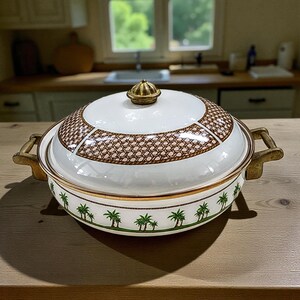 Palm Tree Lidded Buffet Pot ~ Aluminum Enamelware Warmer Dish