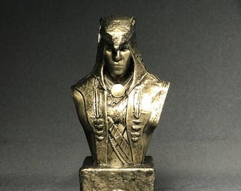 Custom Sculpted Fan Art Inspired by CONNOR The Hunter ASSASSIN'S CREED Faux Bronze Bust | 6.30 inches | 16.0 cm