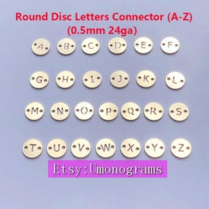 Conector de letras de disco redondas de 6 mm rellenas de oro amarillo de 14 quilates (A-Z) con 2 orificios, calibre 24, 0,5 mm, 26 dijes de letras, accesorios de joyería al por mayor, 1/20, oro de 14 quilates sin plomo