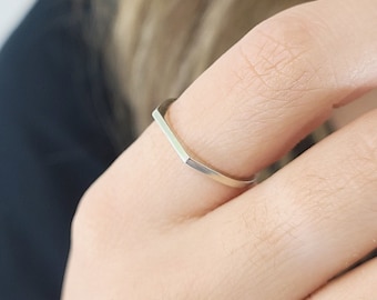14k Solid Gold Flat Top Bar Ring: Yellow Gold