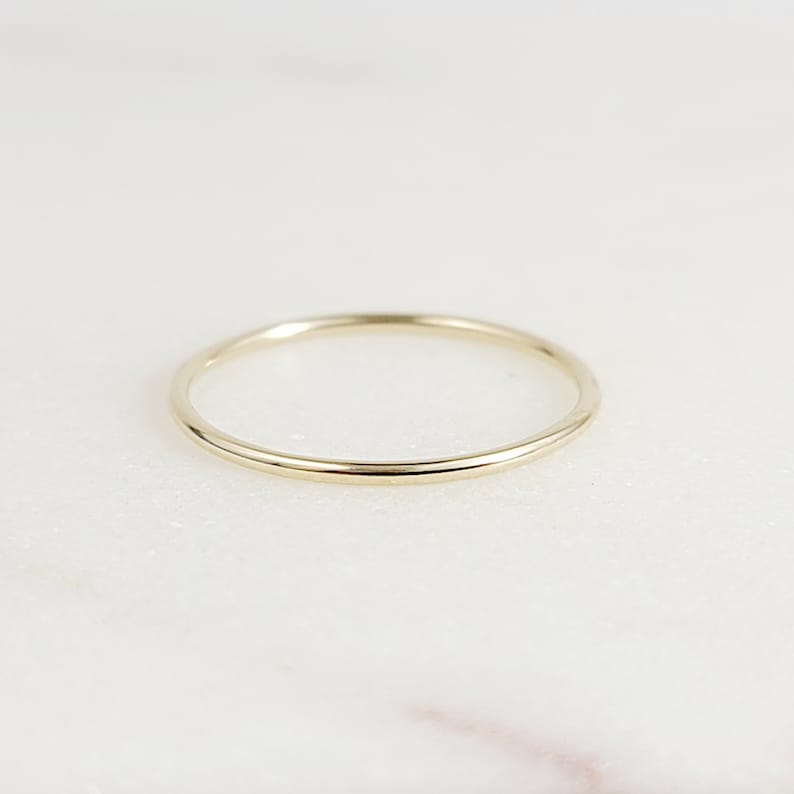 18k Solid Gold Thin Ring, 1mm Yellow Gold Ring, Dainty Stacking Ring, Thin Wedding Band, Minimalist Gold Ring image 3