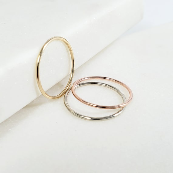 Thin 10k gold ring discount