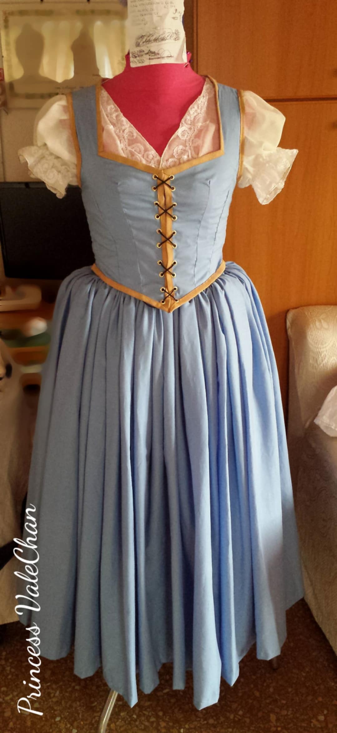 Buy Beautiful Once Upon a Time Costume Online in India - Etsy, image size:1080x2344