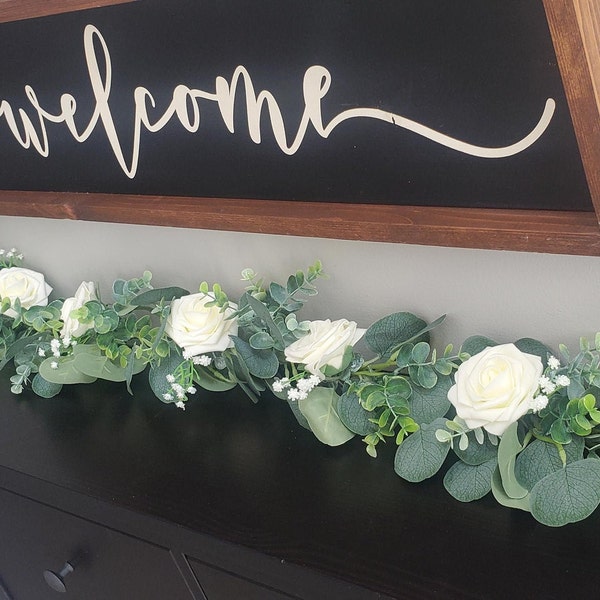 Eucalyptus White Rose Garland, White Rose Garland, Eucalyptus Table Runner, Artificial Eucalyptus Garland, Greenery Garland, Centerpiece