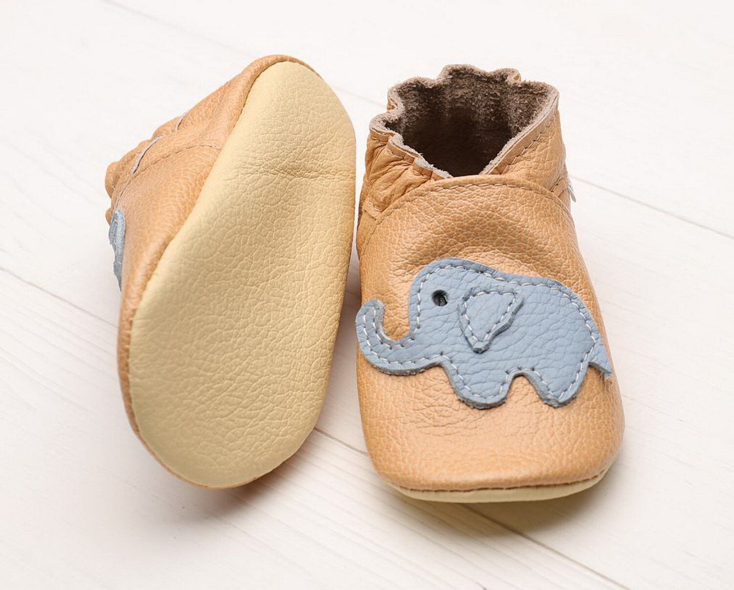 Chaussures bebe en cuir d elephant mocassins pour bebe chaussures pour nouveau ne enfant en bas age semelle souple chaussons pour bebe chaussons pour bebe garcon fille cadeau bebe unisexe Etsy France