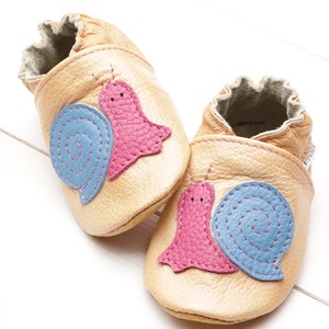 Chaussures bébé en cuir marron clair, chaussures bébé à semelle souple, mocassins pour bébé/enfant en bas âge, chaussons pour nouveau-né, garçons, filles, patelle/escargot cadeau de baby shower, Evtodi