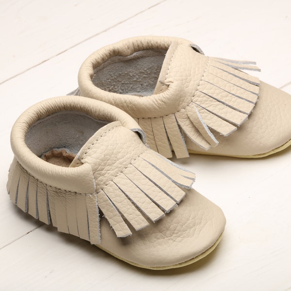 Chaussures de bébé en cuir ivoire, Mocassins / pantoufles de bébé à franges, Chaussures de bébé à semelle souple, Chaussures de mariage pour tout-petits, Chaussures pour enfants / bébés, Evtodi