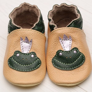 Tan Baby Shoes, Leather Baby Shoes, Soft Sole Toddler Shoes, Infant Shoes, Baby Moccasins, Baby Booties, Girls, Boys, Frog Baby Shower Gifts