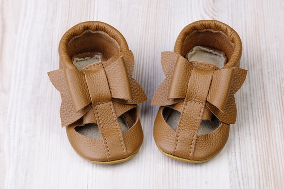 Caramel brown Leather Baby Sandals Bow T strap Shoes Soft Sole Baby Shoes slippers Toddler Moccasins Summer Newborn infant Shoes Evtodi Etsy UK