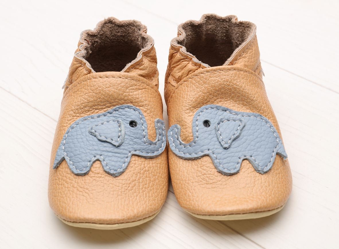 plak Verlichting Mount Bank Elephant baby shoes - Etsy Nederland