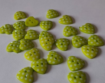 25 Boutons de résine en forme de coeur vert lime (15mm) boutons 2 trous pour tricot artisanat collage couture scrapbooking projets DIY