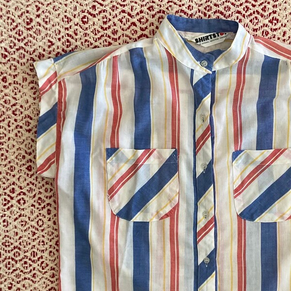 Vintage 80s 90s Sleeveless Shirt Striped White Red Blue Summer Spring > Large L > Shirtstop Bright Light Colorful Beach Button Down