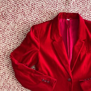 Ladies red blazer size 18 2025