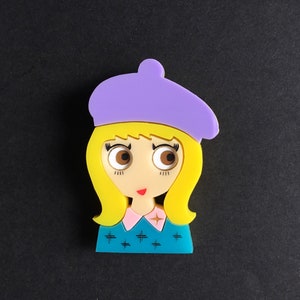 SIMONE Acrylic brooch