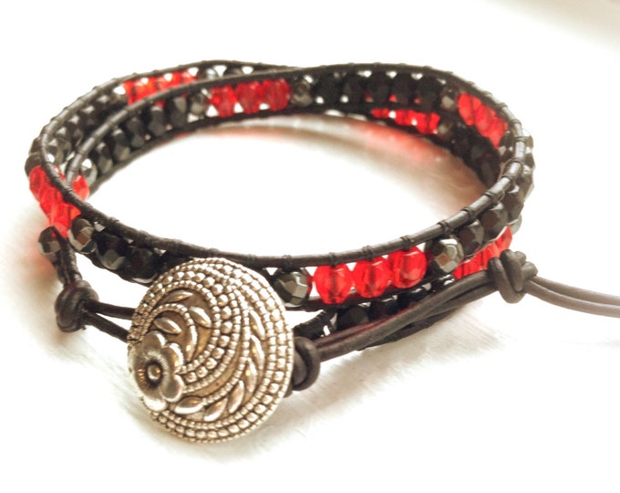Red and Black Wrap Bracelet // Double Warp Bracelet // Beaded Etsy