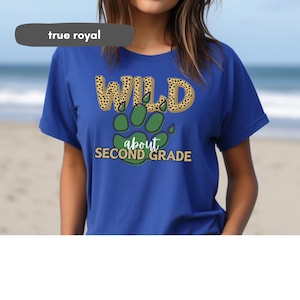 Wild über Pfote Lehrer der zweiten Klasse Tshirt, Wildtier Lehrer T-Shirt, Panther Lehrer Shirt, Lehrer Geschenk der 2.Klasse, zurück in die Schule