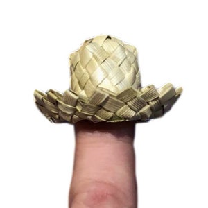 12pc Teeny Palm Sunhats