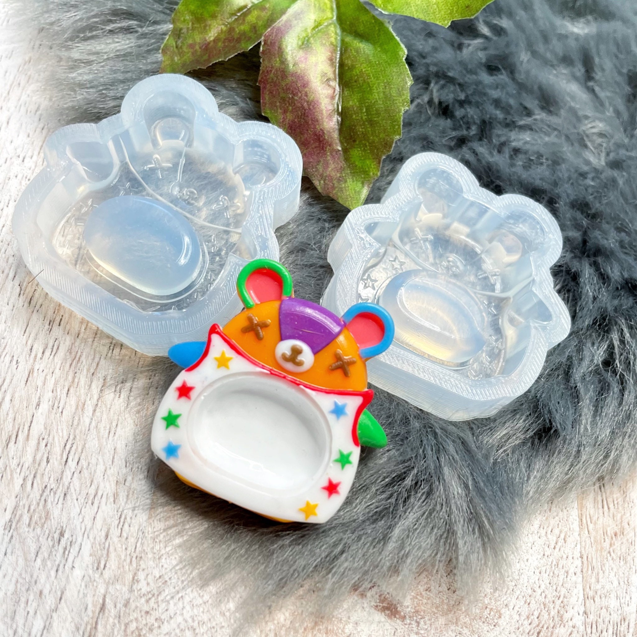 Silicone Mold for Keychains Translucent Silicone UV & Epoxy Resin Belly Shaker Mold Video Game Mold