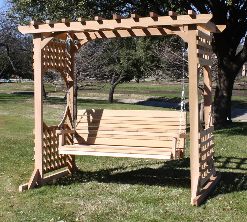 Brand New Extra Large Colonial Cedar Garden Arbor 6 Foot