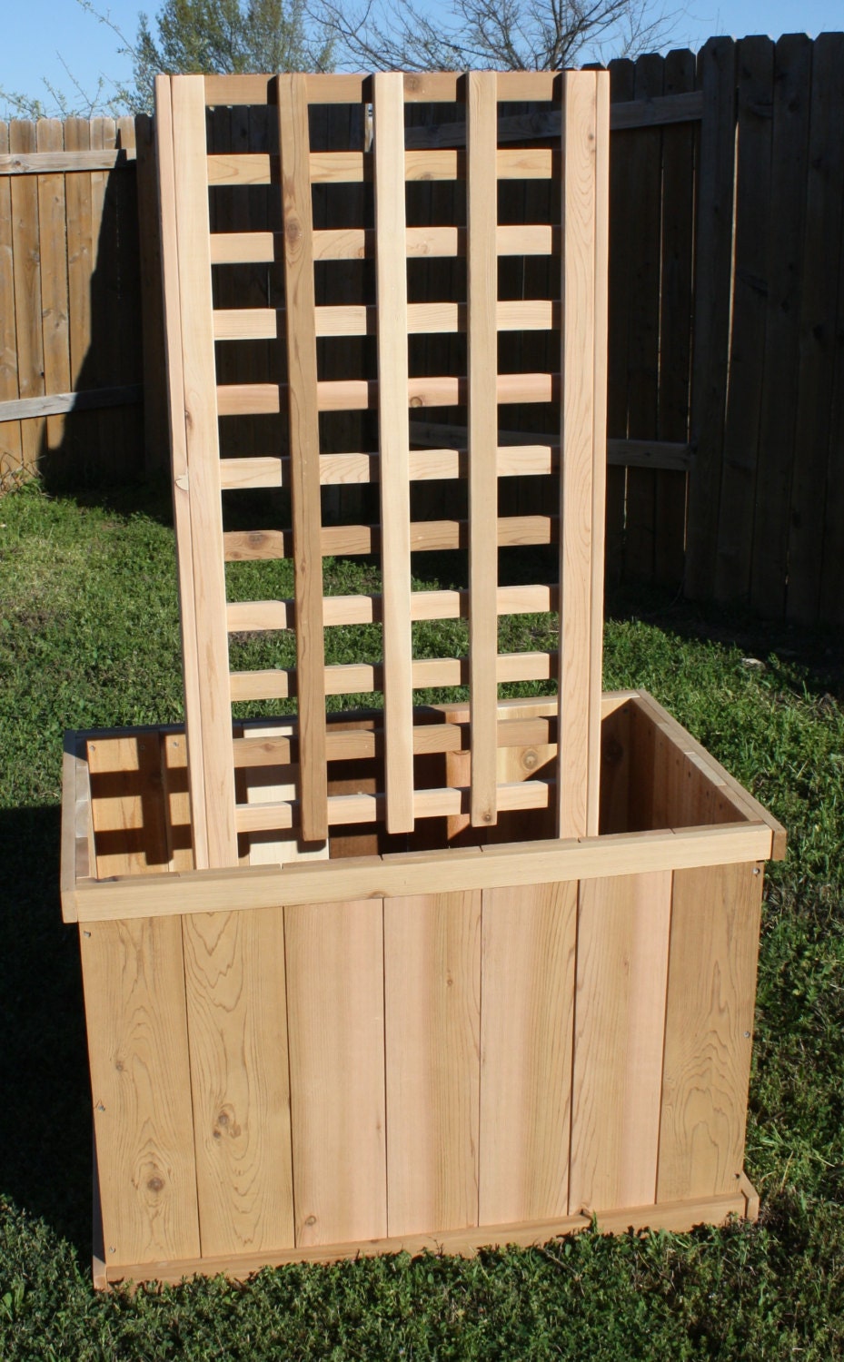 Brand New All Cedar Garden Planter Box with Trellis 3 feet 