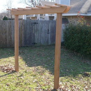 Brand New Very Large Cedar Entry 4x4 Post Pergola Garden Arbor - 6 Foot walkway - Free Shipping
