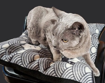 Hiding Cat Pillow Bed for Cats Modern Retro