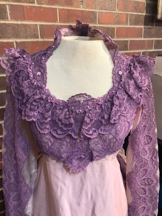 Costume dress