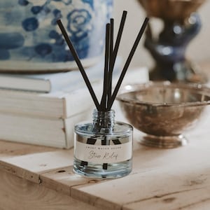 Stress Relief Reed Diffuser: Scented Reed Diffuser Gift Set for Home