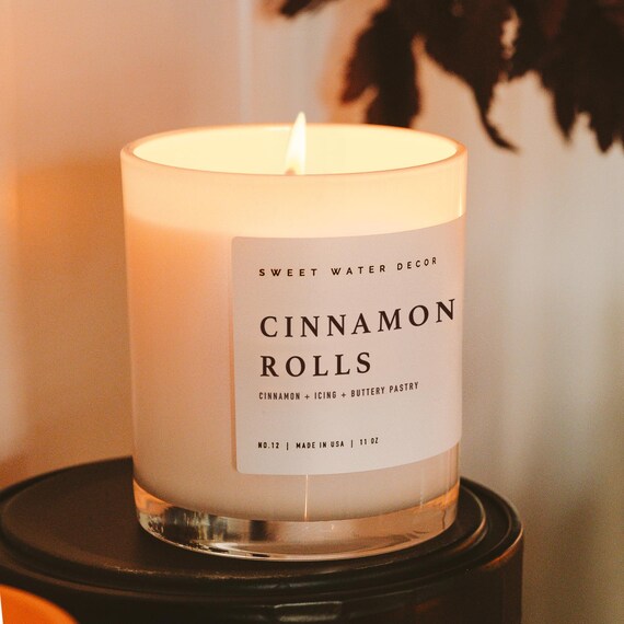 Cinnamon Candle - Autumn Fall Candle for Home - Cinnamon, Icing, Buttery Pastry Scented Home Fragrance - Fall Decor, Autumn Decor, Fall Gift