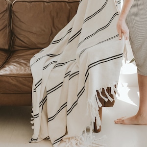 Kate Two Stripe Turkish Throw Blanket | 100% Turkish Cotton Blanket with Tassels | Boho Couch Throw Blanket | Cream and Black Beach Blanket