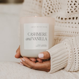 Cashmere and Vanilla 15 oz Soy Candle | Cashmere, Vanilla, Sandalwood and Coconut Scented Candle | Luxury Aesthetic Candle | Vanilla Candle