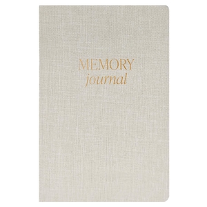 Pu&ograve; includere: Un diario con copertina in lino grigio testurizzato con il testo dorato "MEMORY journal" sulla copertina.