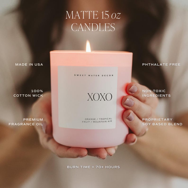 Sweet Water Decor XOXO Candle - Thumbnail 4