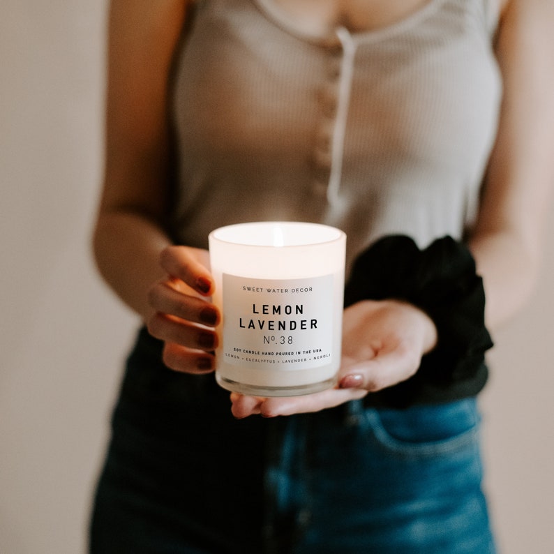Handmade Citrus Scented Candle Lavender Scented Soy Candle Fresh Spring Candle Lemon Lavender White Jar Candle Candles for Women