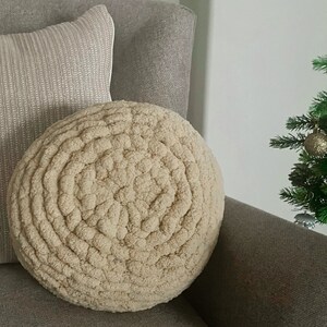 Chenille Round Throw Pillow Bone / Chenille Accent Pillows / Tan Chenille Throw Pillows / Chenille Throw Pillows / Oreillers Accent / Throw Pillows / Throw Pillow / Gift image 3