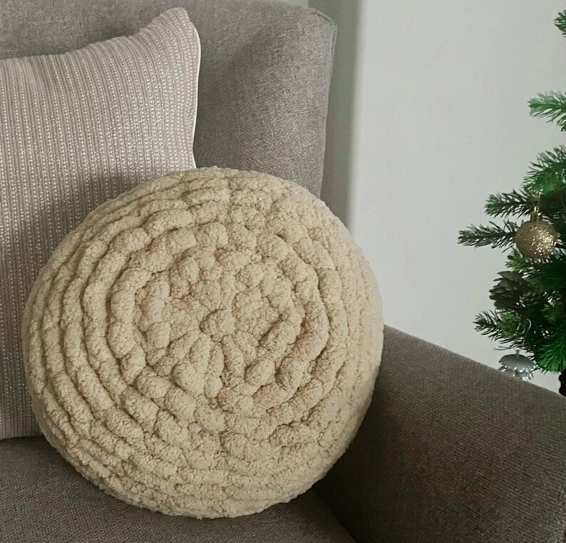 Chenille Round Throw Pillow Bone / Chenille Accent Pillows / Tan Chenille Throw Pillows / Chenille Throw Pillows / Oreillers Accent / Throw Pillows / Throw Pillow / Gift image 3