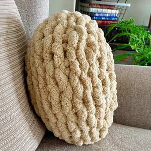 Chenille Round Throw Pillow Bone / Chenille Accent Pillows / Tan Chenille Throw Pillows / Chenille Throw Pillows / Oreillers Accent / Throw Pillows / Throw Pillow / Gift image 5