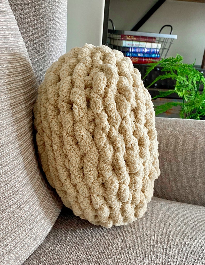 Chenille Round Throw Pillow Bone / Chenille Accent Pillows / Tan Chenille Throw Pillows / Chenille Throw Pillows / Oreillers Accent / Throw Pillows / Throw Pillow / Gift image 5