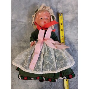 Muñeca vintage de 10 pulgadas, articulaciones elásticas de plástico, cabello pintado, zapatos, defectos en la cara (VER FOTOS) imagen 3