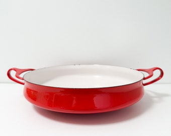 Vintage Red Dansk Paella Pan, 1970s-1980s Dansk International Designs LTD IHQ/France, Dansk Kobenstyle Enamelware Pan by Jens Quistgaard