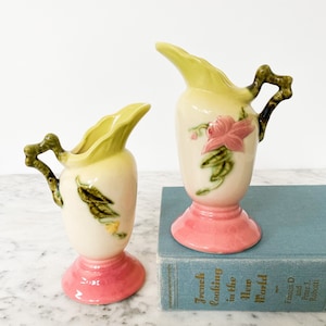 Hull Pottery Woodland Ewer Vases Set of 2. Hull Artware Pottery Pink and Green Pitcher Vase. Vintage Hull Pitcher Vases. USA Pottery Vase
